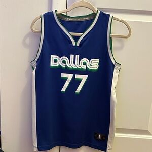 Doncic Dallas  #77 Basketball Jersey